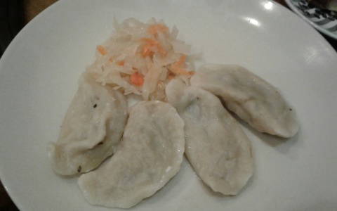 Постные вареники с квашеной капустой и грибами: необычный рецепт