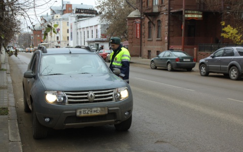 Стало известно, где и когда пройдут сплошные проверки водителей в Кирове