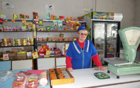 В поселке Кировской области закрывают единственный магазин