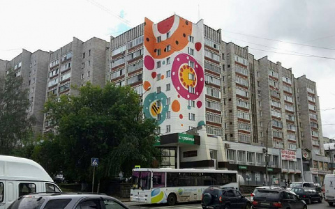 Ко Дню города в Кирове еще один дом распишут под дымку