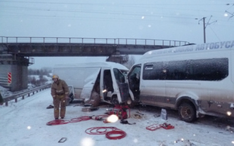 Что обсуждают в Кирове: ДТП на трассе Киров-Советск и драка школьников