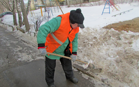В Кирове подрядчиков будут наказывать, если они не приберут город к 1 Мая