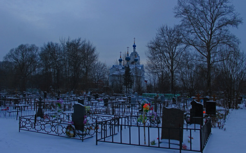 В Кировской области на кладбище под снегом нашли тело пропавшего мужчины