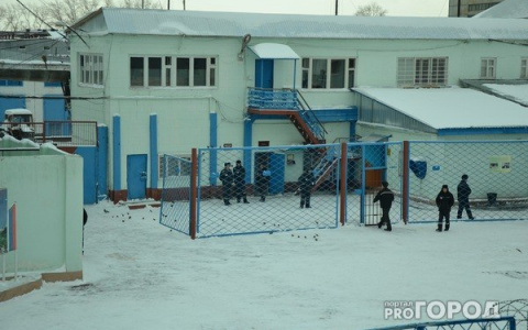 Кировчанин пообещал освободить осужденного по УДО за 300 000 рублей