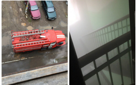 Подъезд на Чернышевского в Кирове завалило паром после аварии