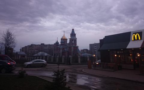 С колокольни храма целителя Пантелеймона пропал купол