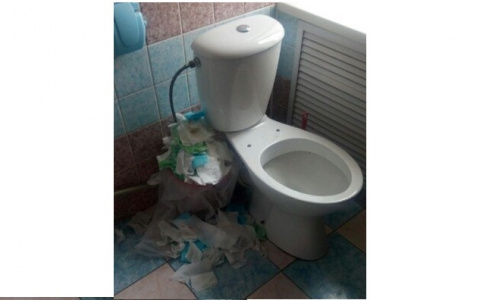 Кировчанка: «Из отделения детской областной больницы по три дня не выносят мусор»