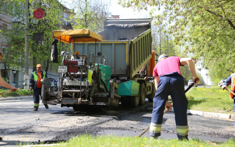 Подрядчики сказали, что отремонтируют дороги в Кирове раньше срока