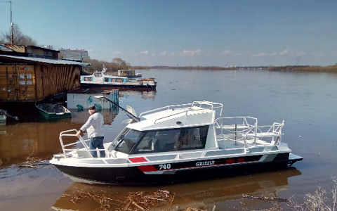 Кировские синоптики купили катер, чтобы лучше наблюдать за Вяткой