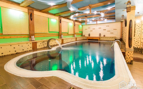 В кировской сауне в бассейне утонула молодая женщина