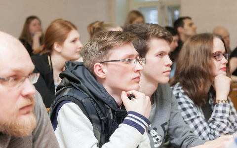 Кировчан будут учить основам ораторского мастерства