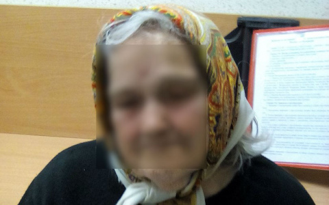 В Кировской области на дороге нашли бабушку, страдающую провалами в памяти