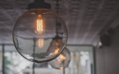 В среду электричества не будет в нескольких домах Кирова