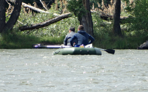 Из реки Вятка вытащили рыбака, который еле двигался и едва не погиб