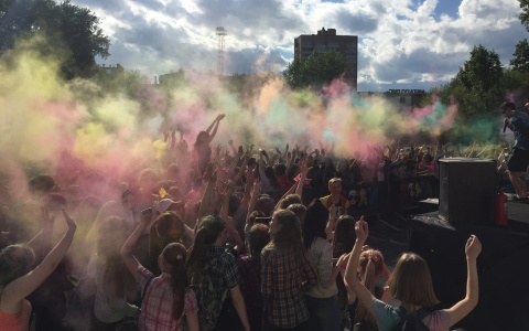 В Кирове прошел Всероссийский фестиваль красок