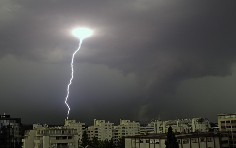 МЧС объявило метеопредупреждение в Кирове и области