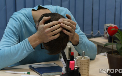 Работа без обеда и оплата сверхурочных: Путин подписал закон о поправках в ТК