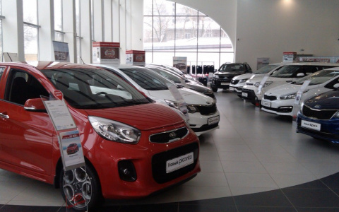 Кировская администрация на бюджетные деньги купит новую иномарку за миллион