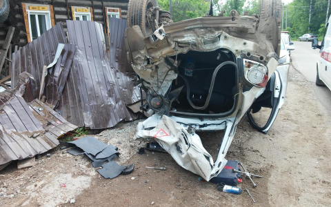 Очевидец ДТП у «Трудовых резервов»: мужчина вышел из авто поговорить и на него налетел лесовоз