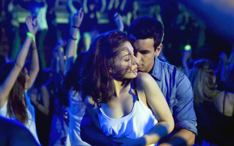 События в стране: в Нижнем Новгороде задержали режиссера "Три метра над уровнем неба"