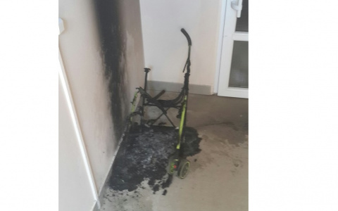 За день в Кирове сожгли две детские коляски