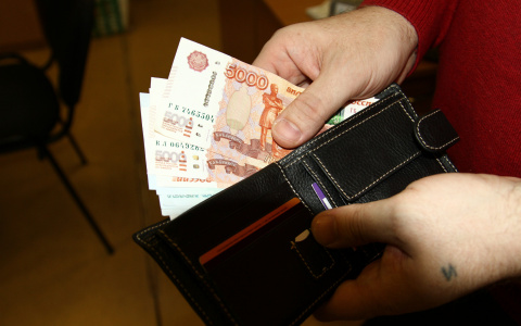 В Кирове главу архива "Бюро технической инвентаризации" задержали за взятку