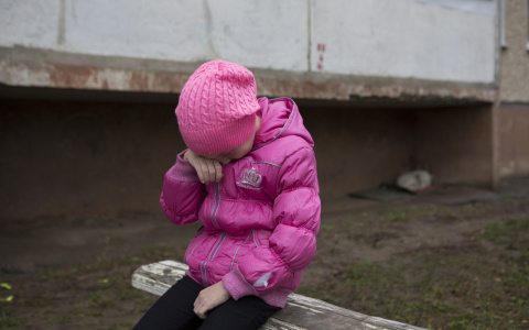 Очевидцы: «В Чистых прудах на детской площадке мужчина избил девочку»