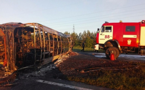 В ДТП с автобусом в Татарстане погибли 14 человек