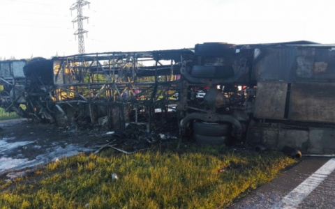 Смертельное ДТП в Татарстане: погибли женщина и ее дети, ехавшие в Киров