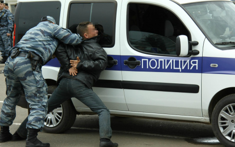 В Кирове будут судить банду, которая распространила более 500 доз наркотиков