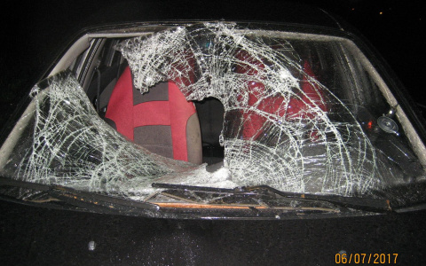 В пригороде Кирова иномарка сбила женщину: пострадавшая в реанимации