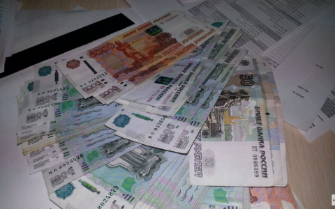 Стало известно, сколько миллиардов кировчане должны заплатить микрофинансам