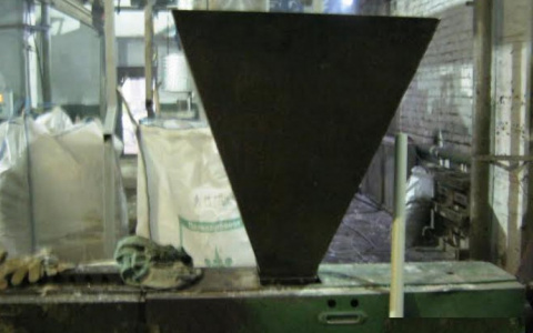 На Омутнинском заводе молодому мужчине оторвало руку