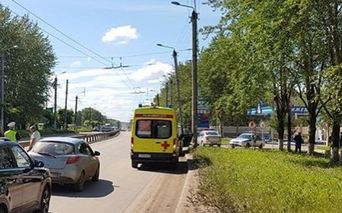 В ФСБ сообщили о поисках бомбы рядом с заправкой на Производственной