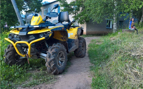 В Чепецком районе 14-летняя школьница сбила женщину с ребенком