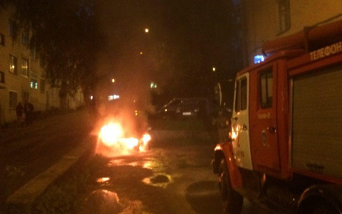 В Кирове сгорели два ПАЗика