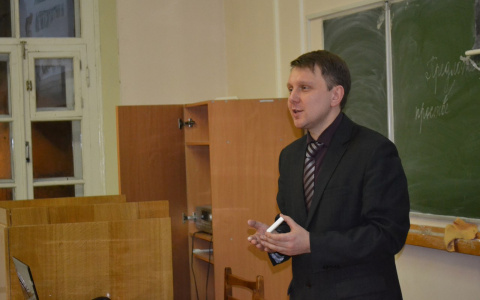 "Целую ваши мысли, малыши": подборка тонких цитат кировских преподавателей