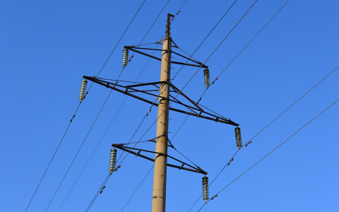 Из-за урагана тысячи жителей Кировской области остались без электричества