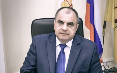 Глава администрации Кирова оказался в конце национального  рейтинга мэров