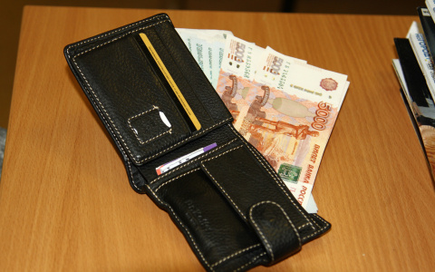 Кировчанин потерял 12 000 рублей при оформлении полиса ОСАГО