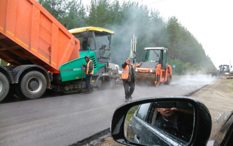 В двух районах Кировской области началось строительство дорог
