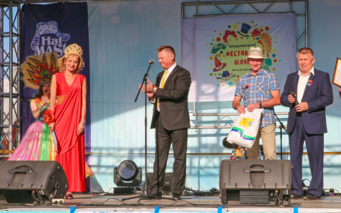 Актриса сериала "Моя прекрасная няня" приехала в Вятские Поляны