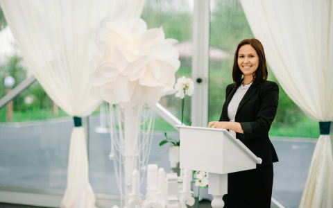 3 истории кировского свадебного регистратора: от рухнувших декораций до мужских слез