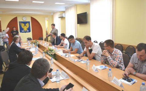 В Кирове прошел круглый стол по проблеме внедрения новых IT-технологий на предприятиях