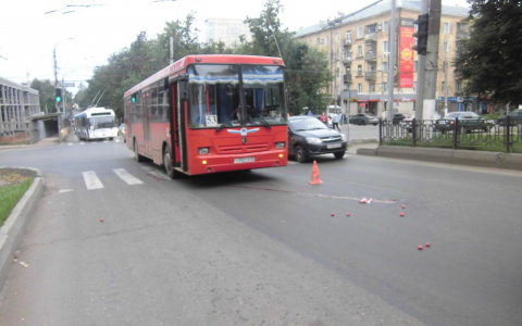 В центре Кирова автобус 53 маршрута насмерть сбил женщину