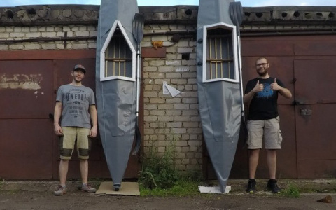 Двое смельчаков из Кирова на самодельных байдарках плывут до Азовского моря