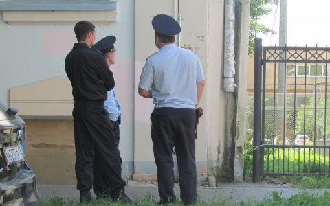 В Кировской области полицейские будут дежурить у школ всю ночь