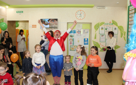 Конкурс детского рисунка от центра «Лайт» и «Вятской златокузницы»