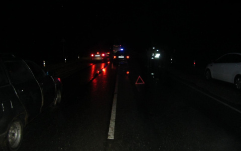 В Кирове женщина-водитель сбила велосипедиста: у пострадавшего тяжелые травмы