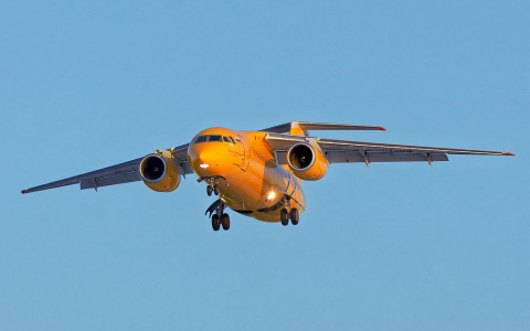 Прокуратура проверит экстренную посадку самолета, летевшего из Кирова